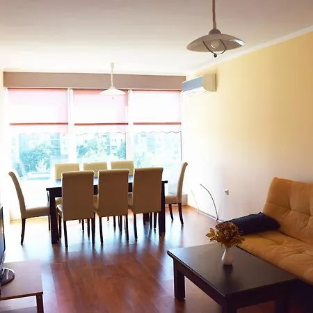 Sg Apartment *